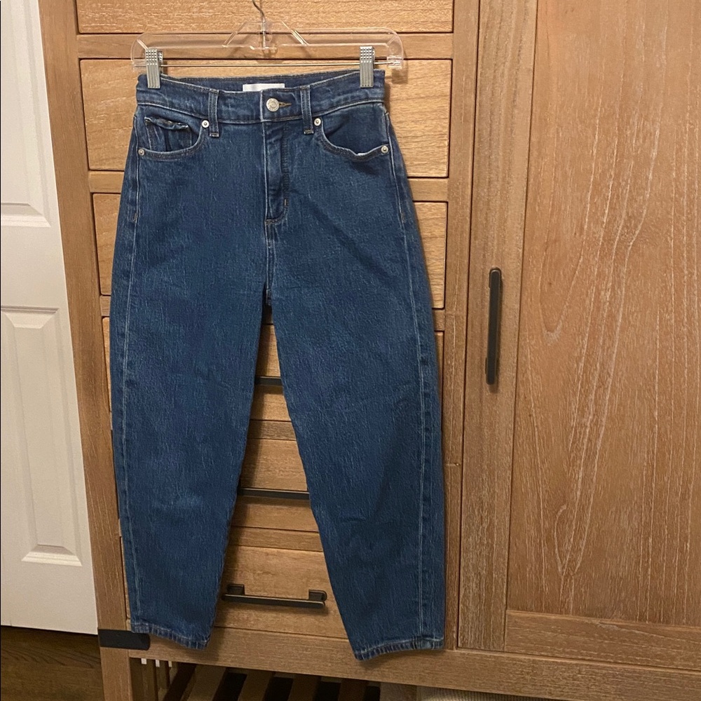 LOFT Petite Dark Rinse Med Rise Barrel Blue Denim Cropped Jeans